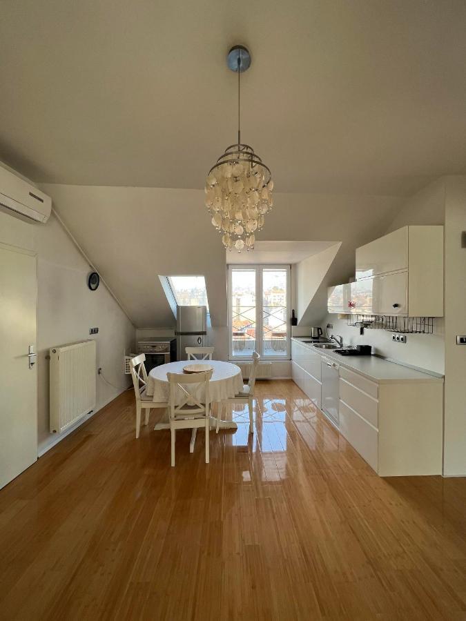 Lejla Apartment Сараево Екстериор снимка